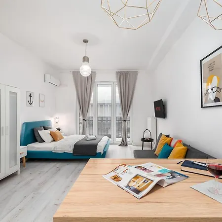 Apartament Palm Aparts Warszawa
