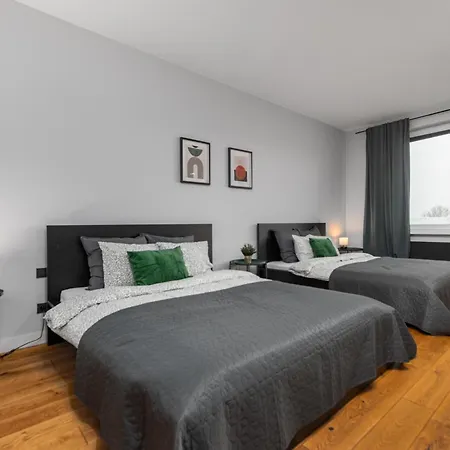 Palm Aparts Apartment