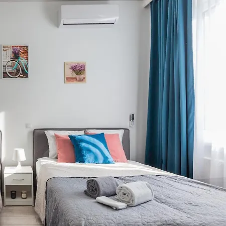 Palm Aparts Apartment *