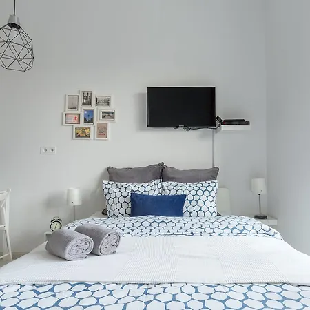 Palm Aparts Apartment